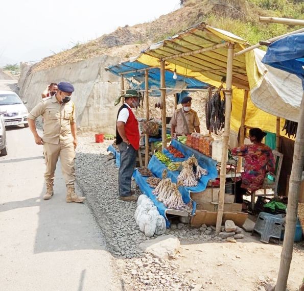 COVID-19 appropriate behaviour verification drive was conducted in Sechu-Zubza National Highway on April 29. (DIPR Photo)
